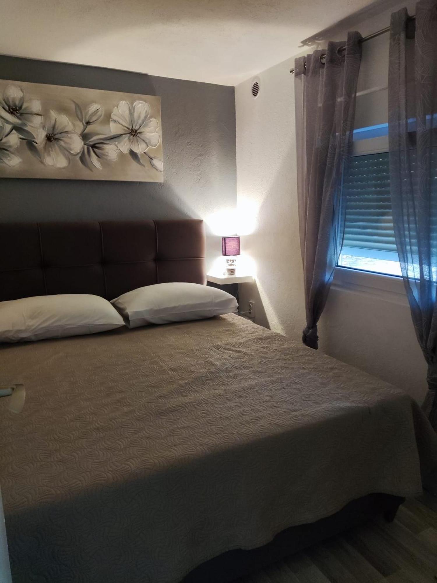 Apartments Lanterna Razanac Room photo